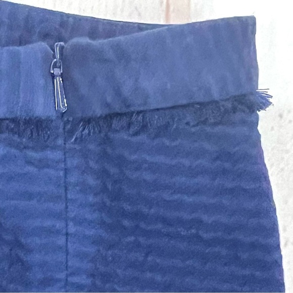 Lilly Pulitzer Textured Jacquard Waffle Fringe Tassel Trim Navy Addie Shorts - Picture 5 of 8